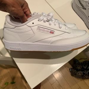 Reebok Womens Club C 85